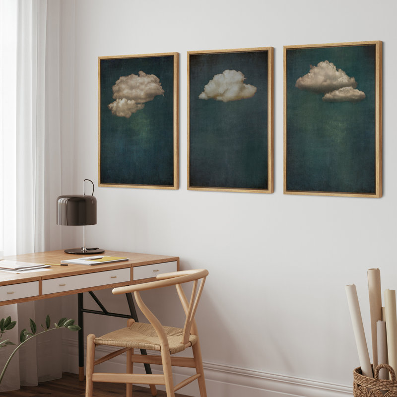 Ensemble de 3 reproductions sur toile flottantes sur fond de nuages abstrait bicolore bleu marine foncé, Naturel