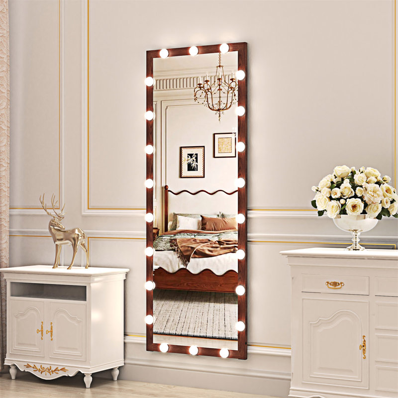 Miroir pleine grandeur avec lumières