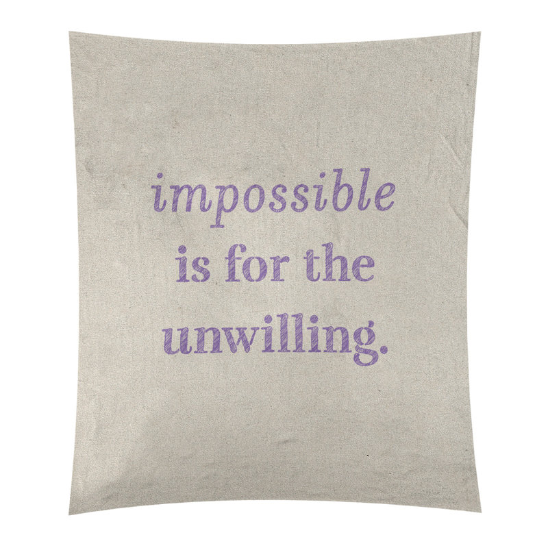 Tapisserie quote « impossible à écrire » en polyester, H 80 po x l 68 po, Blanc / mauve