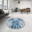 Tapis bleu/blanc cassé à motif-500879064