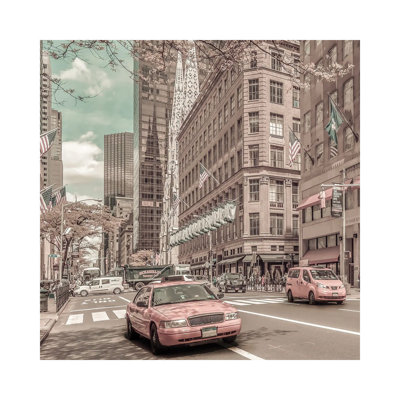 Manhattan 5th Avenue by Melanie Viola - Wrapped Canvas Print