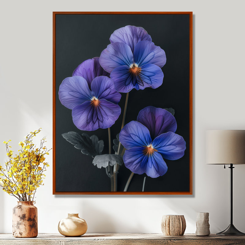 Pensées mauves et noires fleurs velours Vibes II - pensées murales, Encadrement brun, H 30 po x l 40 po