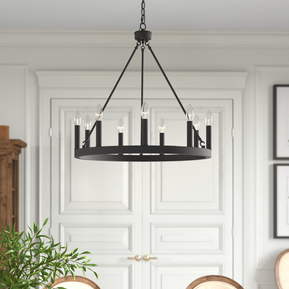 Medium Chandeliers (21"-26" wide)