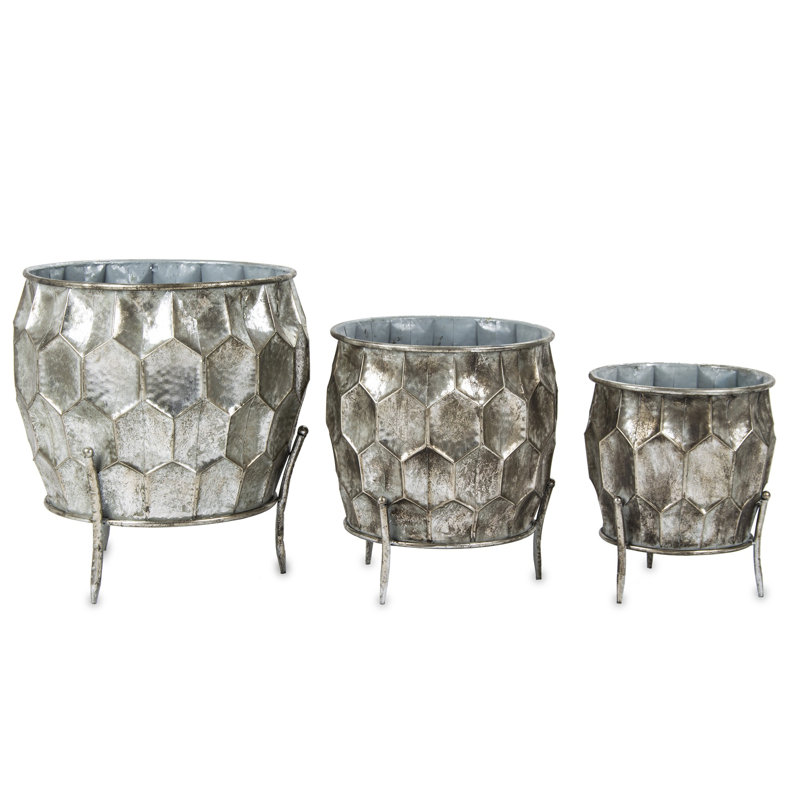 Myaree Metal Pot Planter