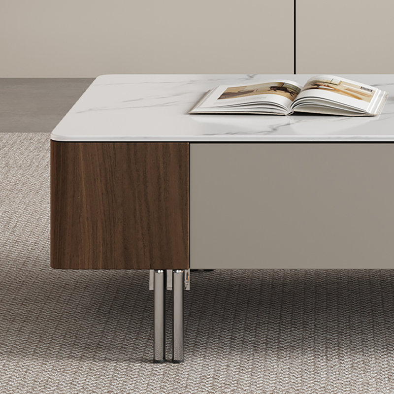 Table basse légère Light Luxury
