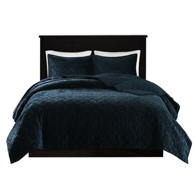 Teal Velvet Quilt For King/ King - 3 Piece With A And Wear- Fabric In Provides Relaxing Bedroom Ambience