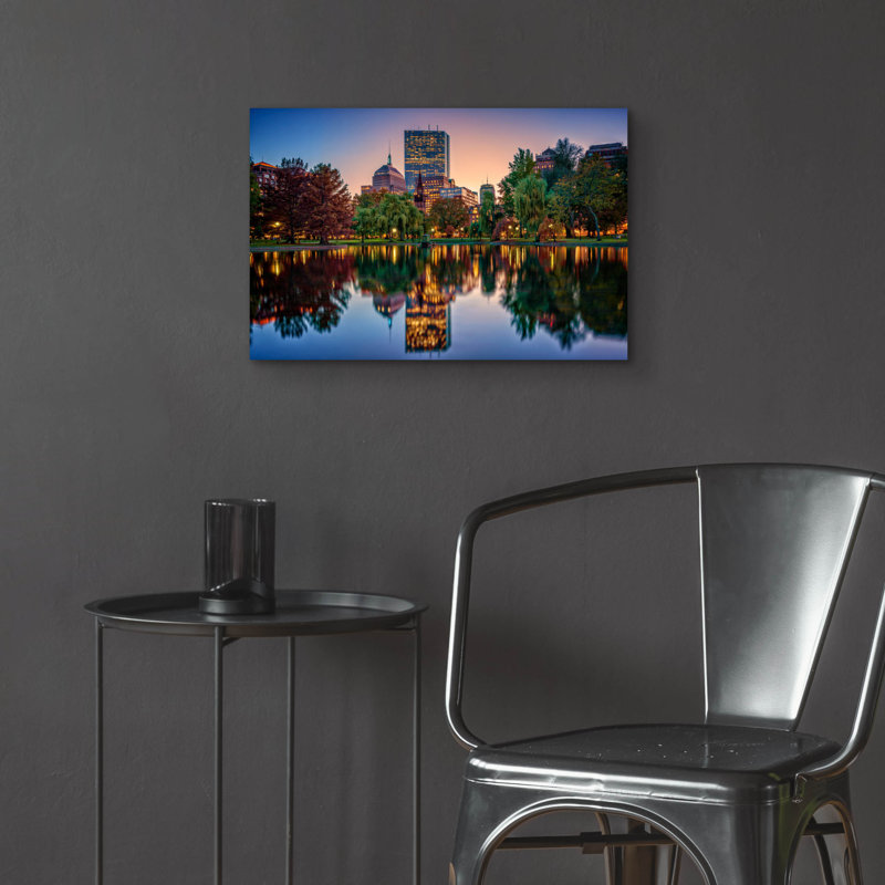 «Autumn Twilight In Boston» par Rick Berk, art mural en verre acrylique, H 16 po x l 24 po x P 0,2 po