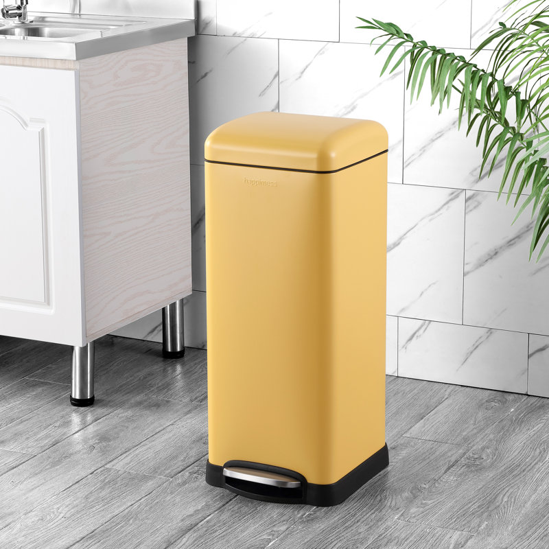Poubelle à pédale Betty Retro Steel, 8 gallons, Jaune jonquille
