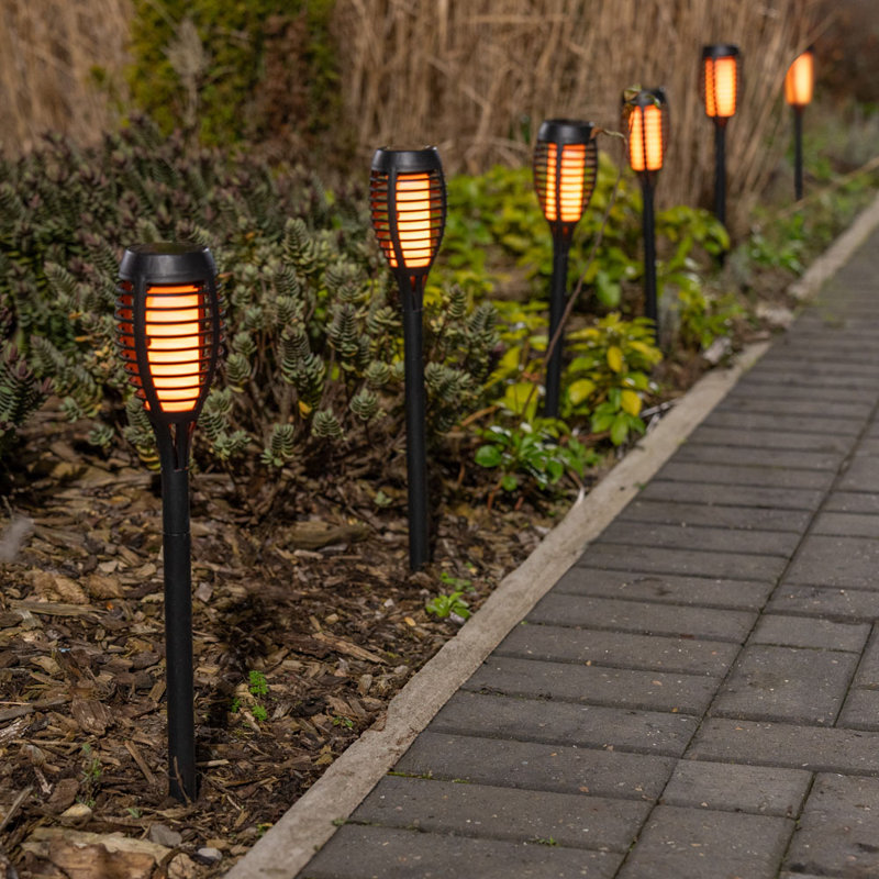Nishu Low Voltage Solar Powered Integrated LED Pathway Light Kit