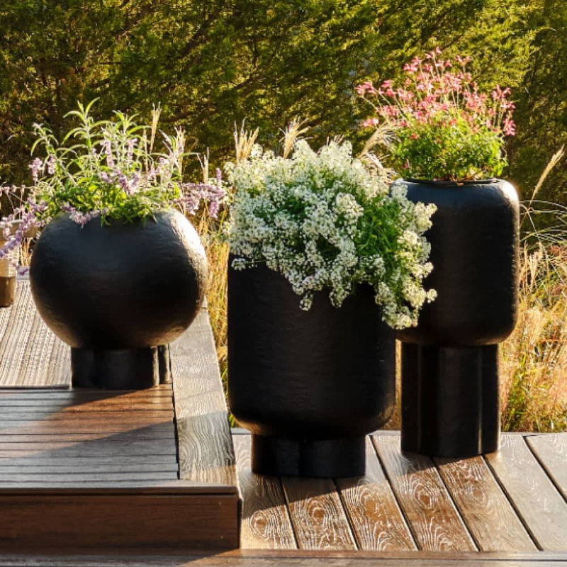 Lorenzo Large Concrete Outdoor Planter