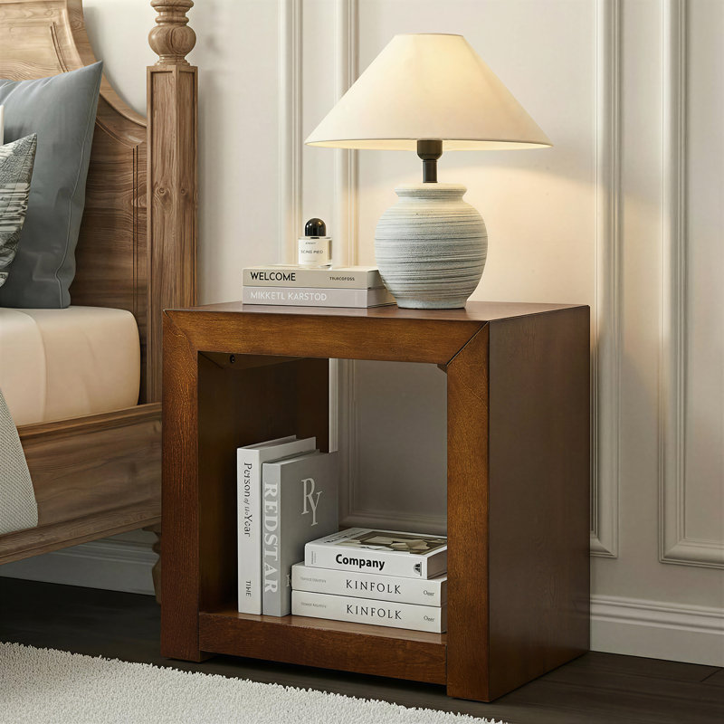 Table de bout moderne en bois l 24 po avec 1 tiroir caché Casella, Noyer
