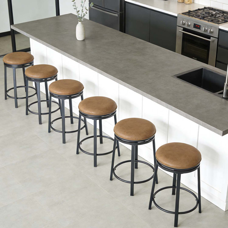 Ensemble de tabourets de bar à hauteur de comptoir de 6 tabourets de bar pivotants de 23 po avec siège en similicuir et structure en métal pour îlot de cuisine, bar à déjeuner, café - brun