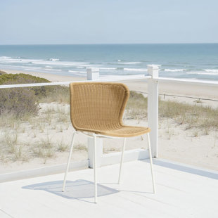Chaise de salle à manger empilable