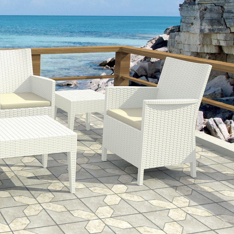 Tomosuke Outdoor Lounge Chair, White