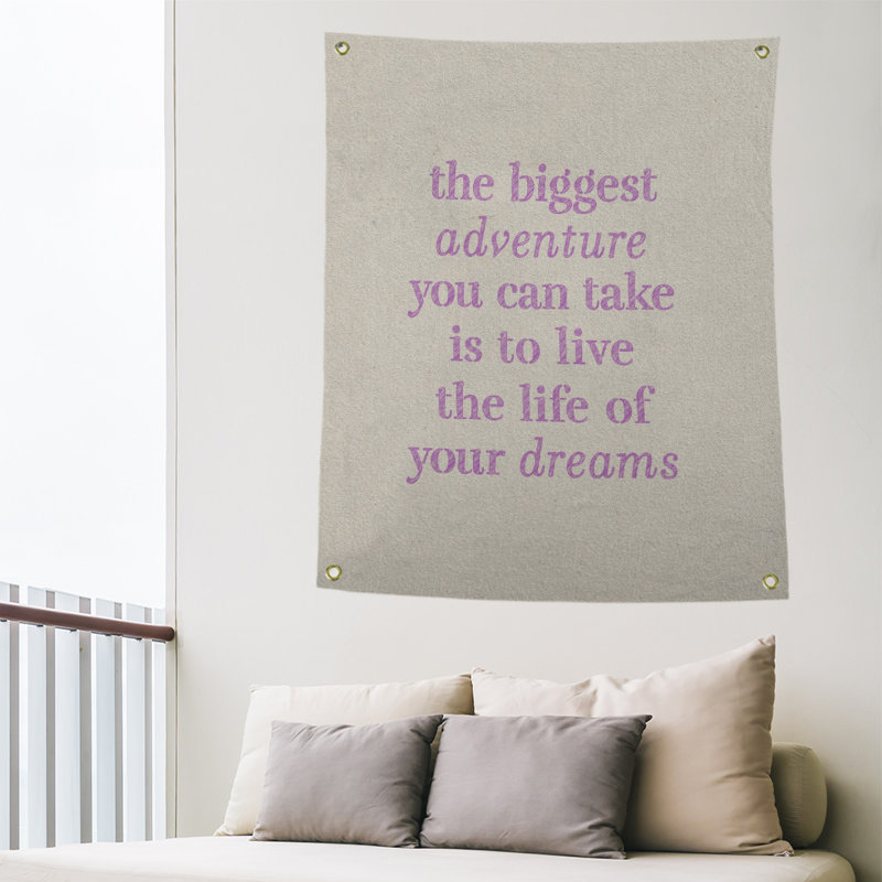 Tapisserie en polyester, le plus grand témoignage de citation adventure, H 36 po x l 26 po, Blanc / violet