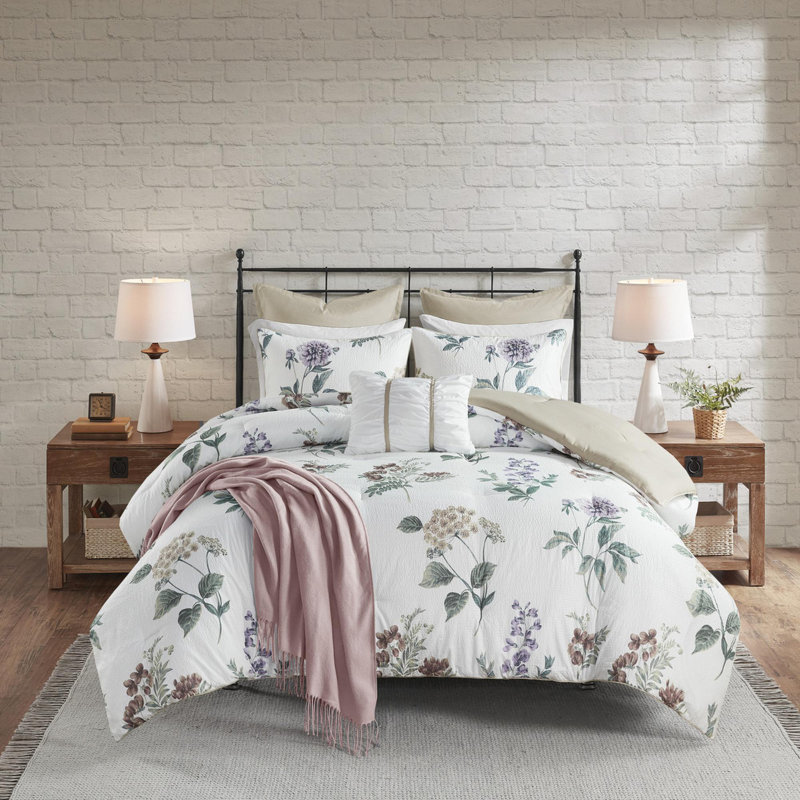 Polyester Printed Comforter7 Piece  Set, King Comforter + 6 Additional Pieces