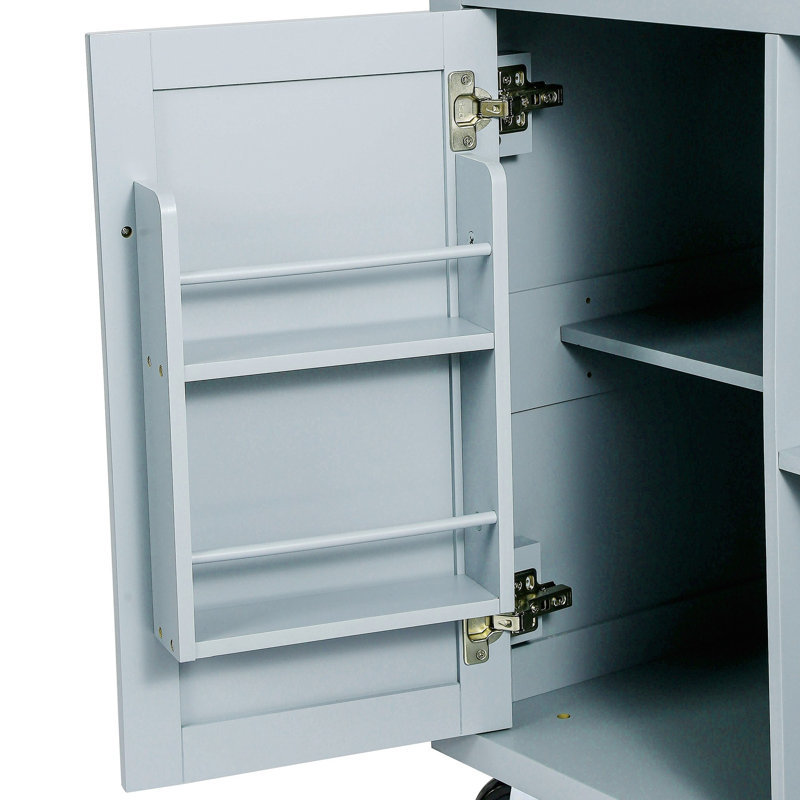 Îlot de préparation mobile gris et bleu pour la salle à manger, surface de travail pliante en bois d'hévéa, supports de rangement pour porte intégrée, 1 armoire fermée et 3 tiroirs, 5 roulettes à roulement en douceur