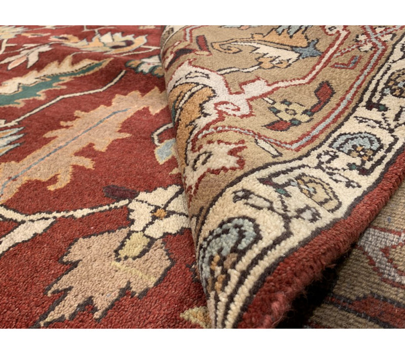 Wool Oriental Area Rug in Red/Beige