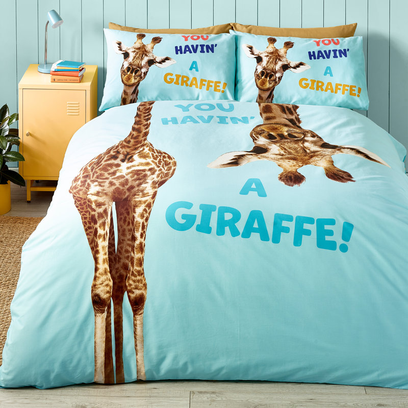 Havin A Giraffe Reversible Duvet Cover Set, Double Duvet Cover + 2 Standard Pillowcases