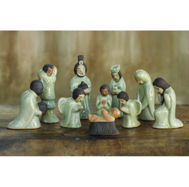 Ensemble de crèche de naissance saint siam