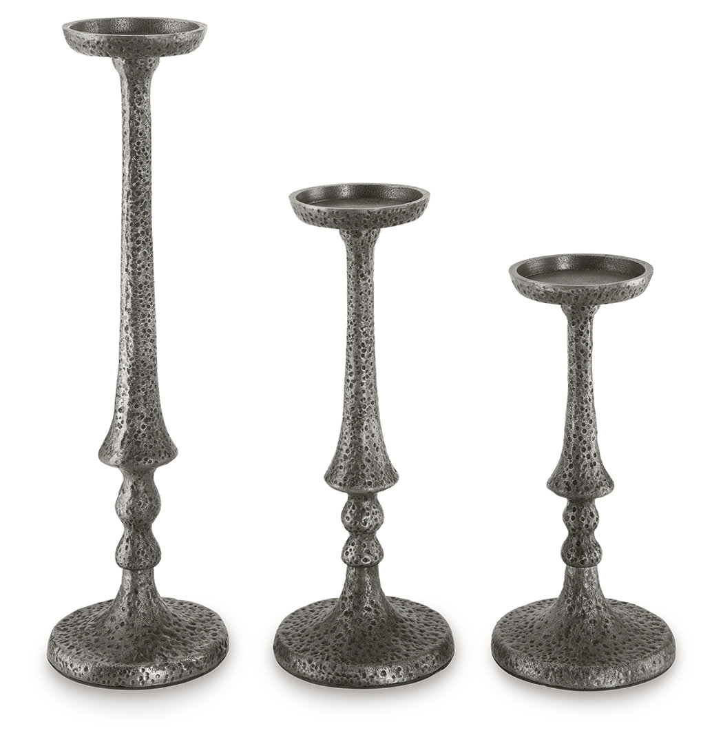 18'' H Aluminum Tabletop Candlestick Bungalow Rose