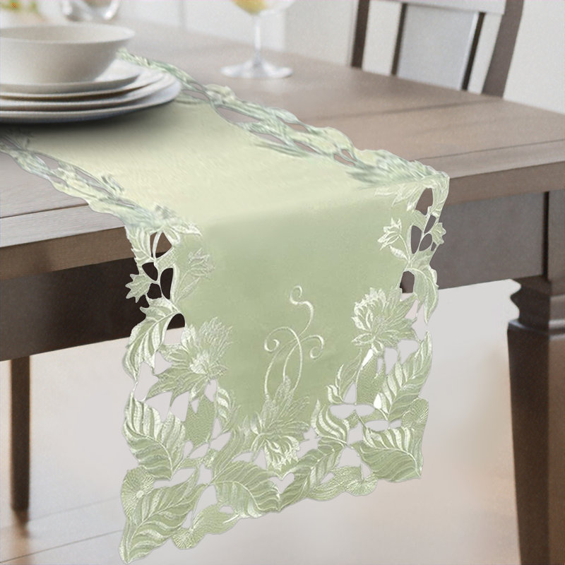 Chemin de table élégant en dentelle vert clair avec broderie européenne