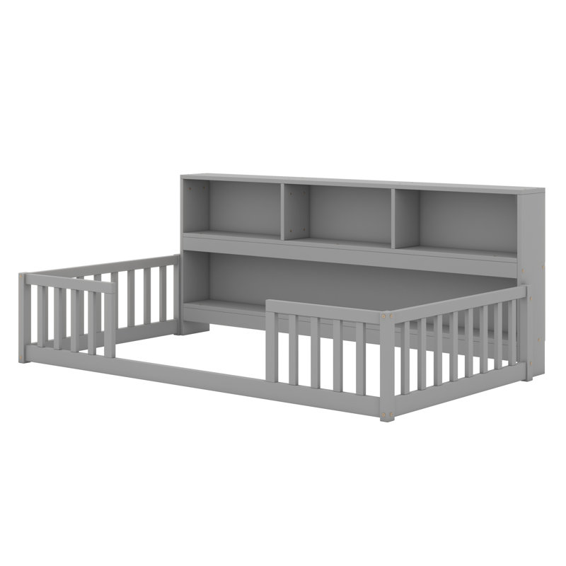 Lit sur pied avec bibliothèque de chevet, tablettes, garde-corps, Gris