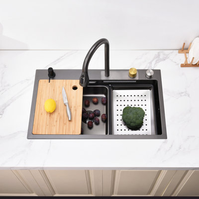 Évier de cuisine à cascade, cuve simple en acier inoxydable noire, poste de travail multifonctionnel avec robinet de pluie et planche à découper, 30 x 18? Évier simple en acier inoxydable