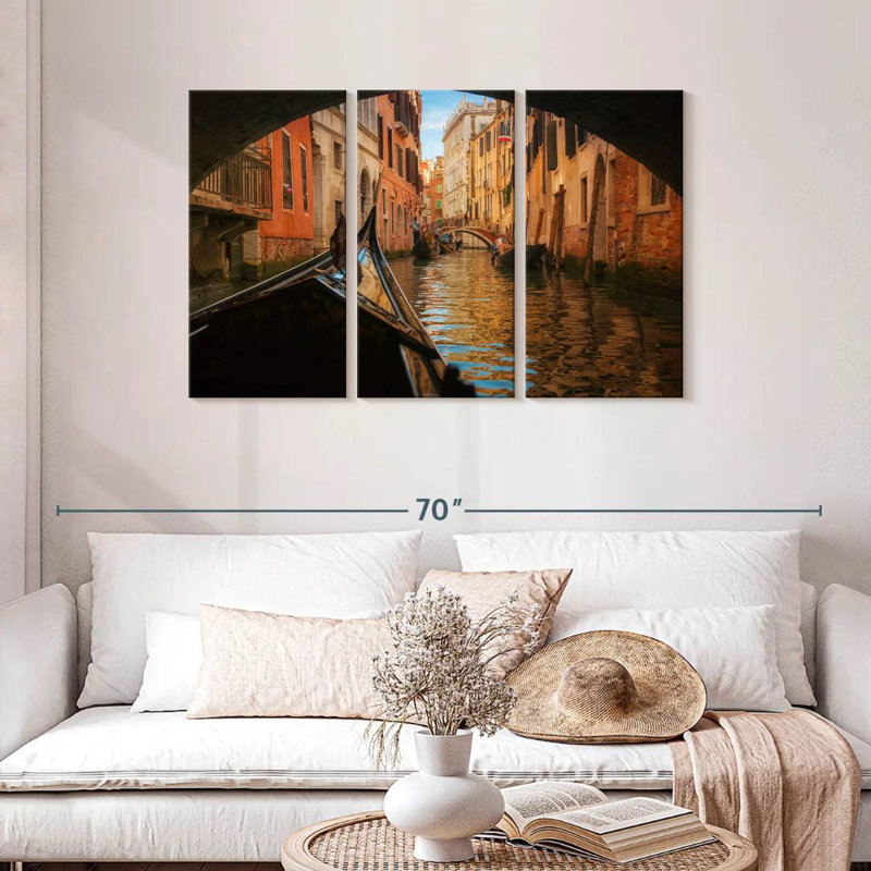 Gondole Nicci sous le pont, H 24 po x l 38 po