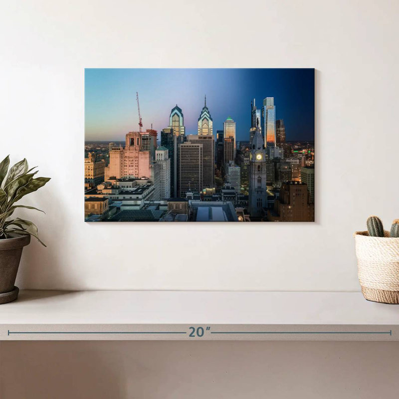 Ravi Philly Skyline, 8" H x 12" W