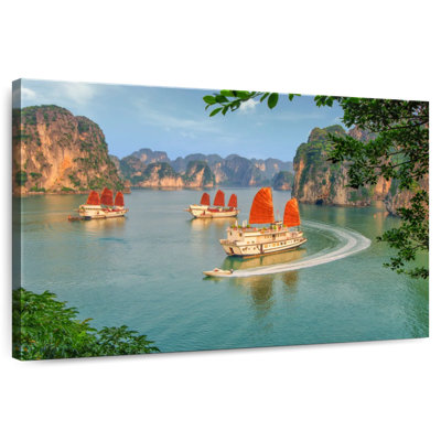 Mehar Halong Bay Cruise Ships