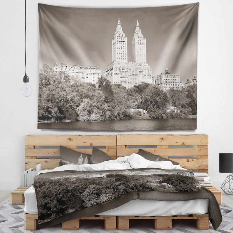 Magnifique tapisserie d'automne de Central Park, H 32 po x l 39 po