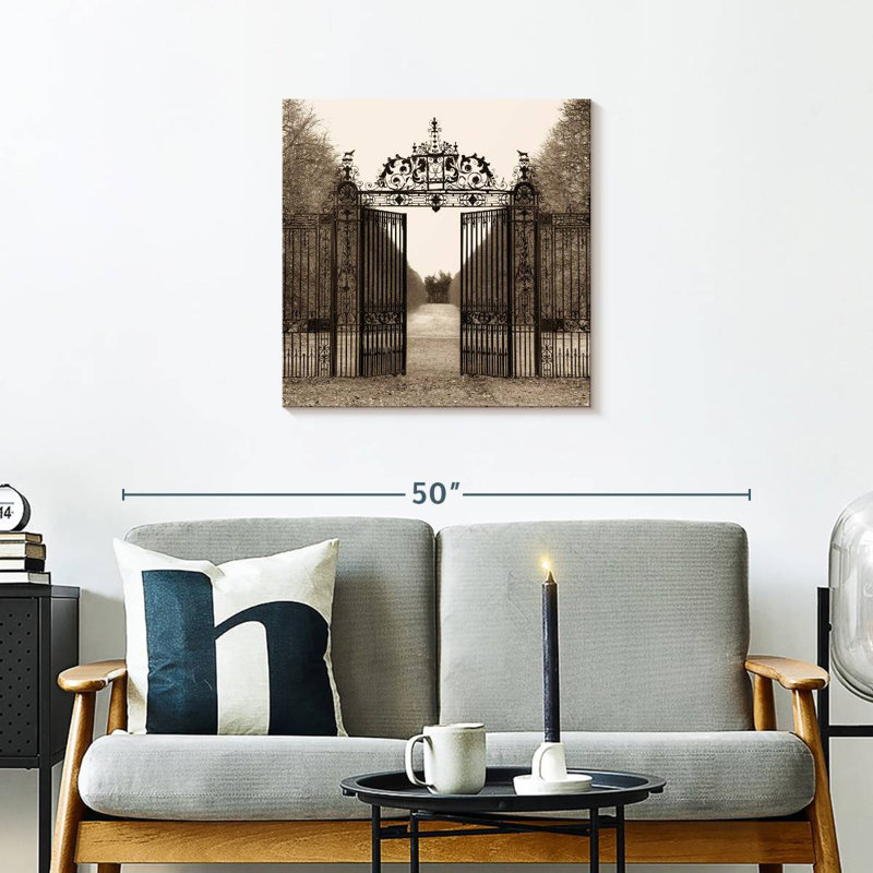 Lilie Hampton Gate, 24" H x 24" W