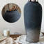Vase de ferme rustique en céramique, vase fait à la main pour décoration intérieure-624384330