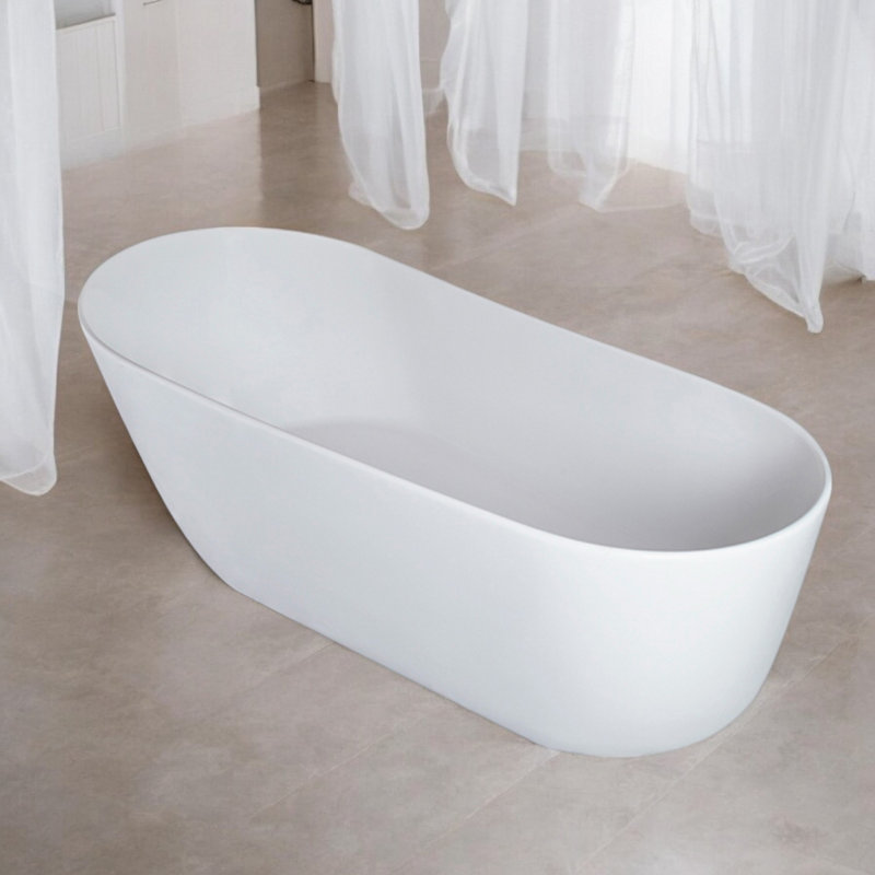 Baignoire de trempage autoportante 67 po. X 31,5 po. 67 po.