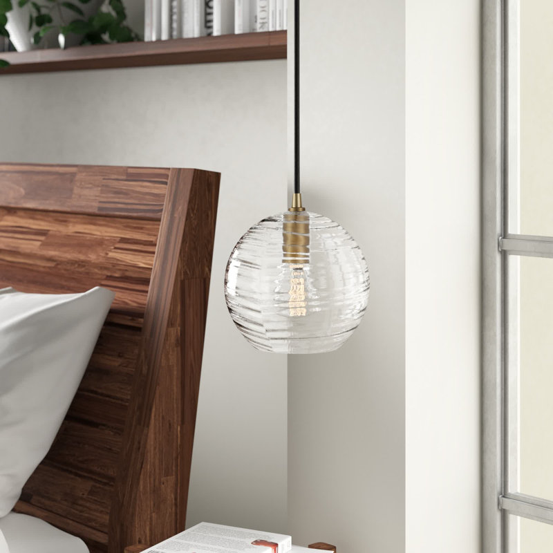 Luminaire suspendu sphérique à 1 lumière Charina, Laiton