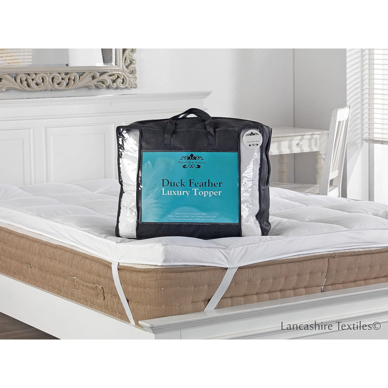 Winstead Hypoallergenic Waterproof Bed Bug Resistant Fitted Mattress Protector Mattress Protector Case Pack, 137 x 191 cm