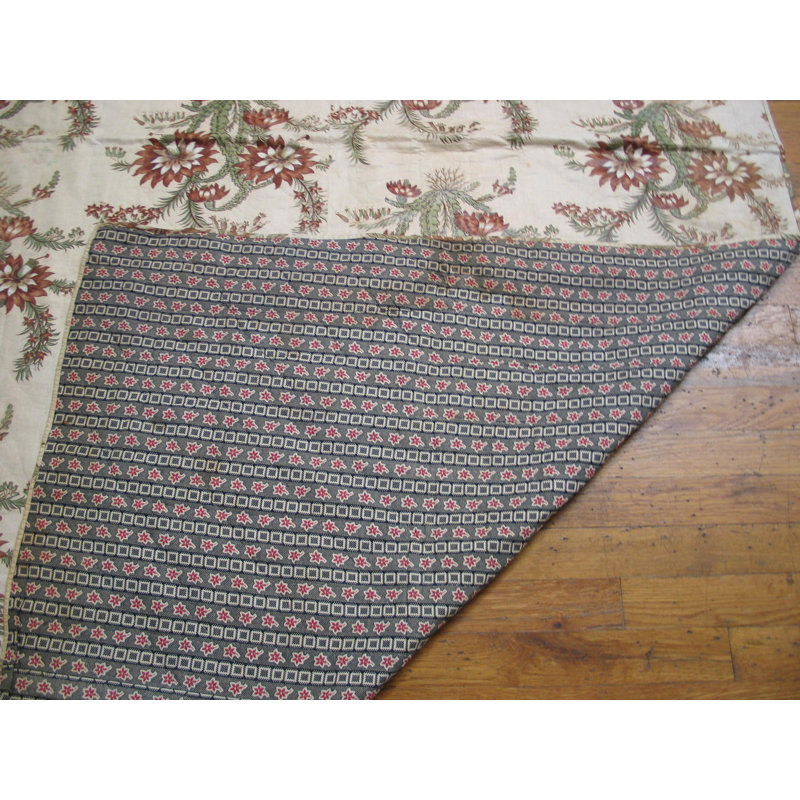 Tapis à motifs floraux antiques American Alla