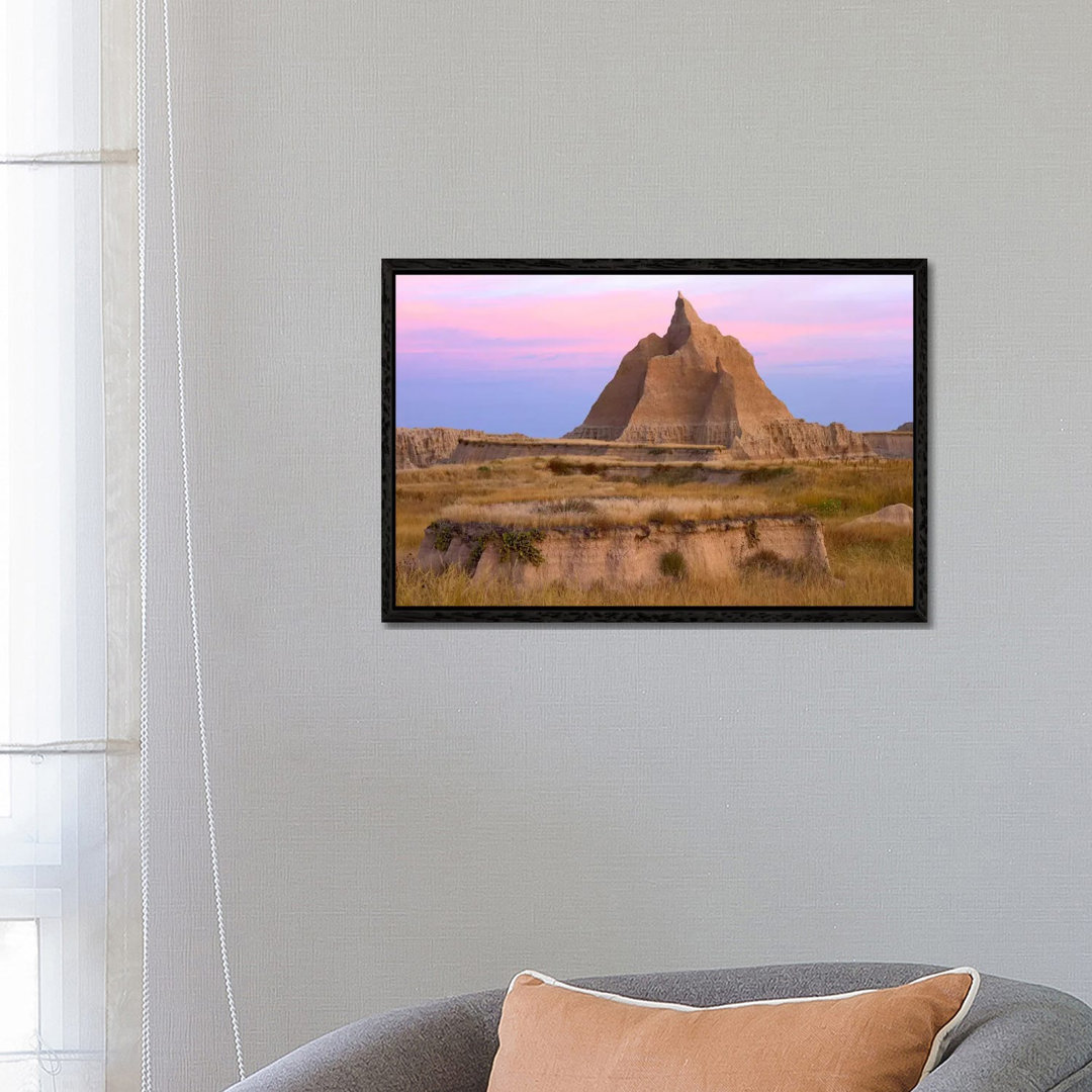 Landscape Showing Erosional Features With Grassland, Badlands National Park, South Dakota von Tim Fitzharris - Galerie-G...