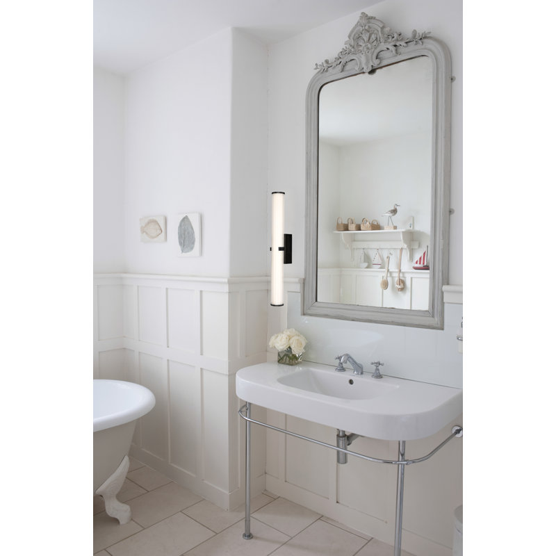Kien LED Flush Mounted Sconce, Black