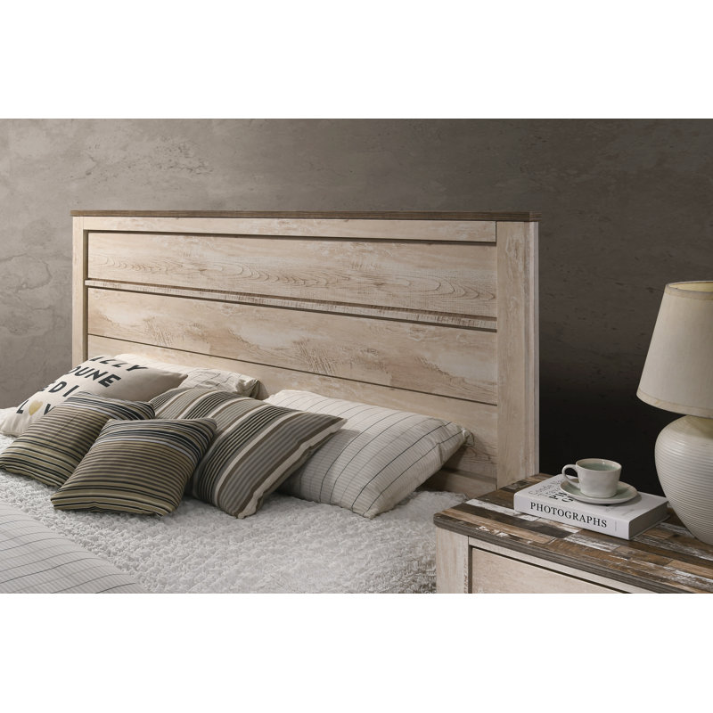 Ensemble de chambre à coucher 5 pièces Contemporary White Finish Washed - grand lit, commode, miroir, tables de chevet