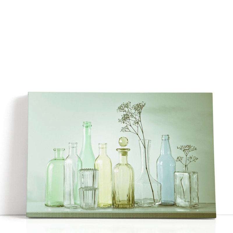 Antique Bottles in a row 2 - reproduction d'art sur toile, 20" H x 30" W