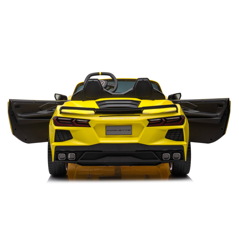 Chevauchement à piles de la voiture Corvette, Jaune