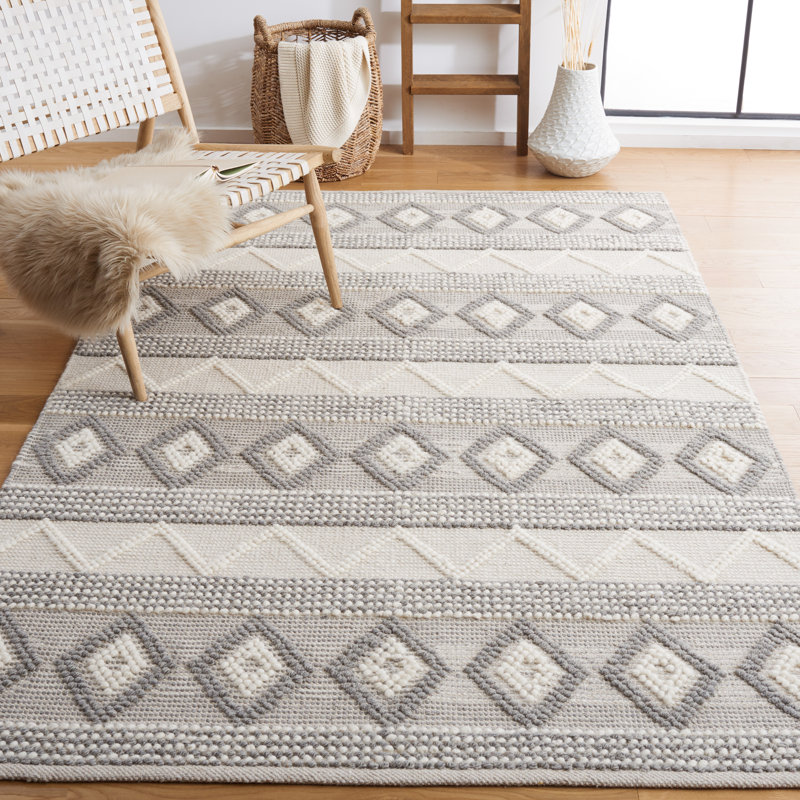 Jacques Hand Woven Wool/Cotton Southwestern Rug in Gray/Ivory, Rectangle 5' x 8'