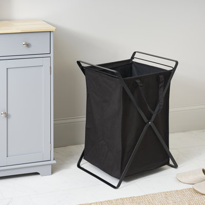 Panier à linge en métal