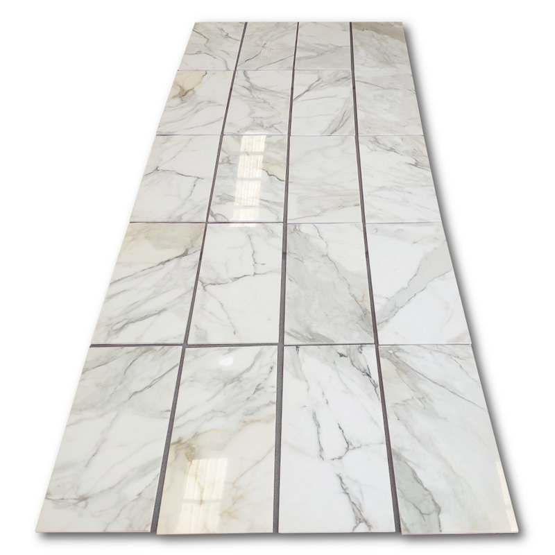 Carreau de mosaïque en marbre 12 po x 24 po Calacatta, Blanc / gris