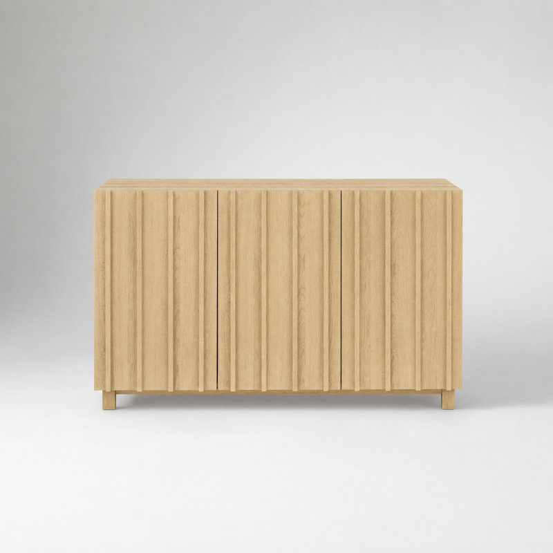 Buffet avec portes cannelées verticales Araminta, Chêne