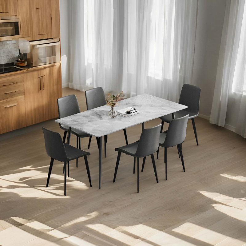 Chaises de salle à manger 4 pièces seulement, sans les tables, Gris