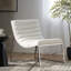Chaise d'appoint luxueuse en cuir avec un design élégant pour une vie élégante