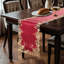 Chemin de table et napperons Niva de la collection Chantelle pour la décoration élégante de la Saint-Valentin et de Noël-659367156-662004612